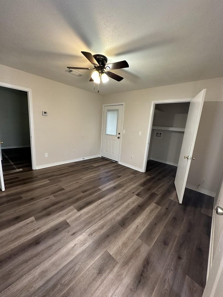 16310 South Boulevard - Photo 4 of 8