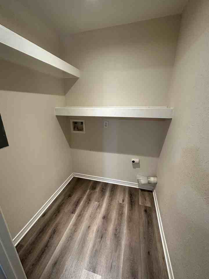 16310 South Boulevard - Photo 6 of 8