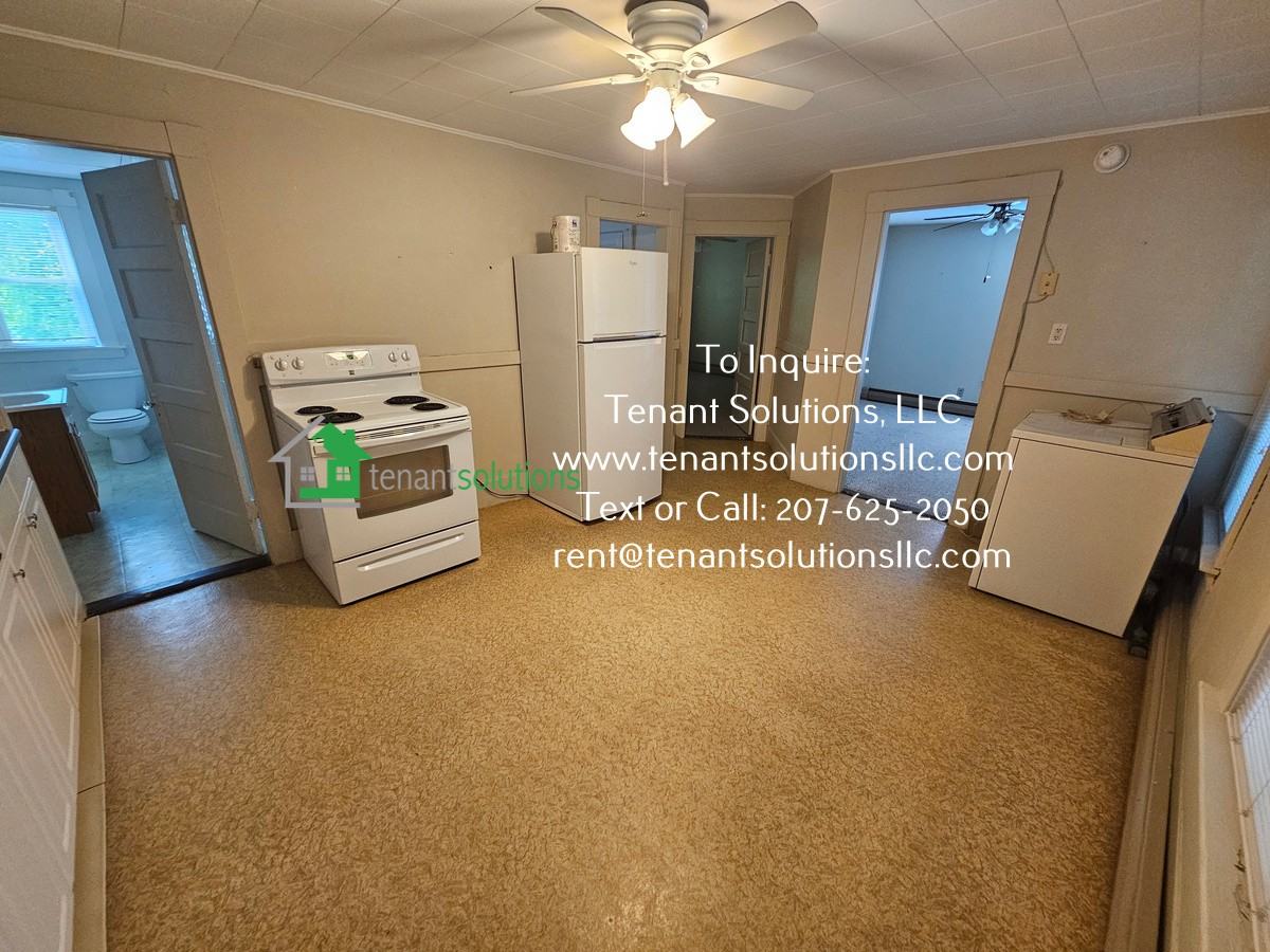 212 Waldo Street - Photo 3 of 11