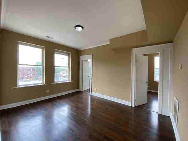 Lawndale Ave 1601 N - Photo 5 of 50