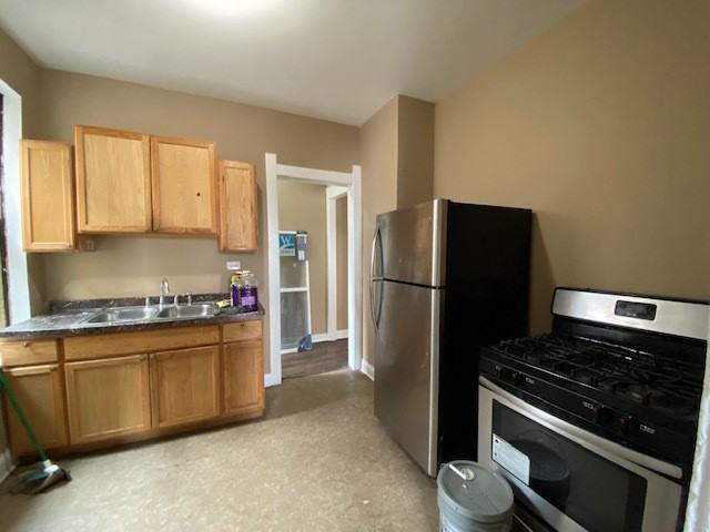 Lawndale Ave 1601 N - Photo 6 of 50