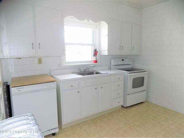 1310 Washburn St - Photo 2 of 13