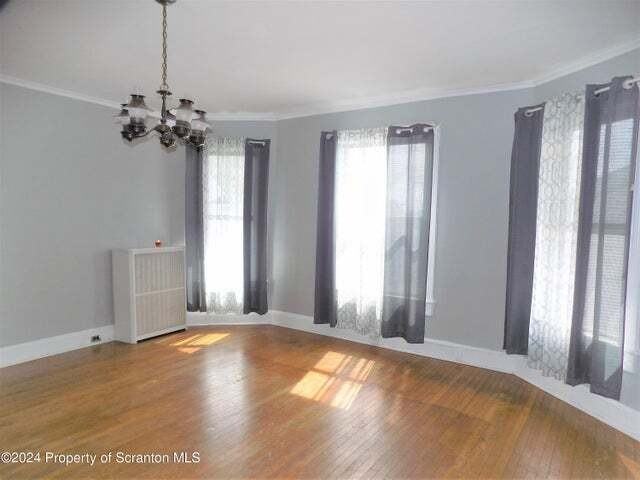 1310 Washburn St - Photo 3 of 13