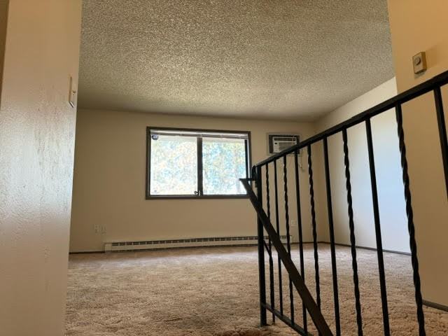 Commons - Photo 4 of 34