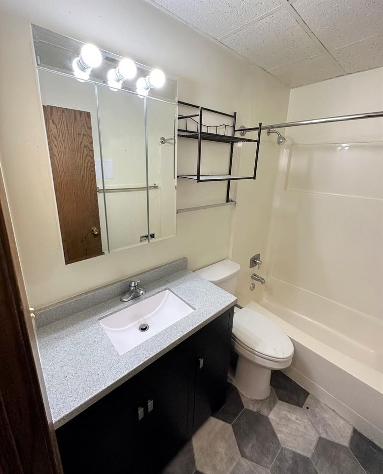 505 S Washington St - 14 PLEX - Photo 6 of 13