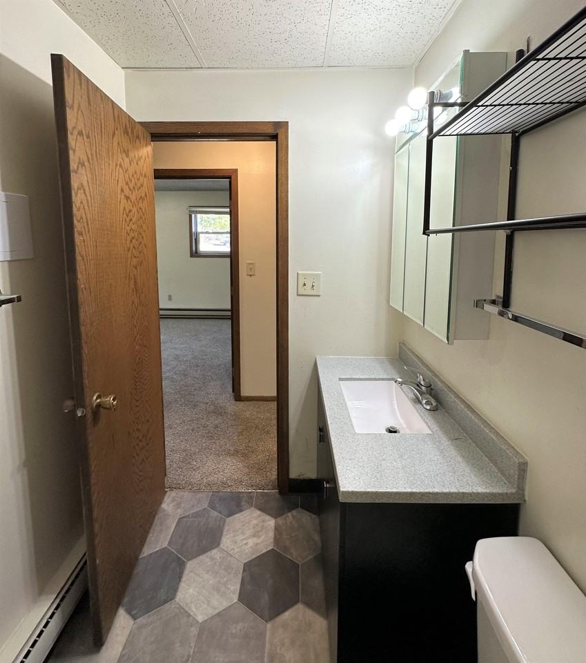 505 S Washington St - 14 PLEX - Photo 7 of 13