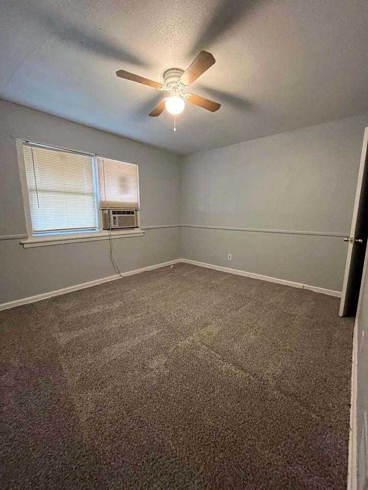 1642 N Hillside - Photo 7 of 9