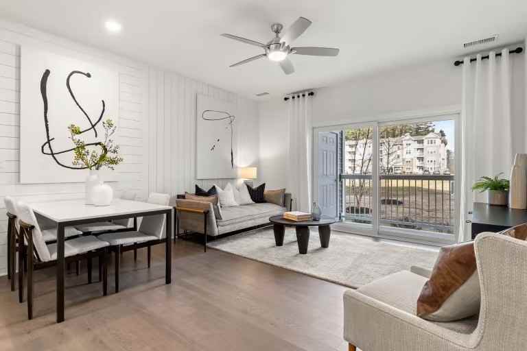 280 Martins Landing #208 - Photo 3 of 21