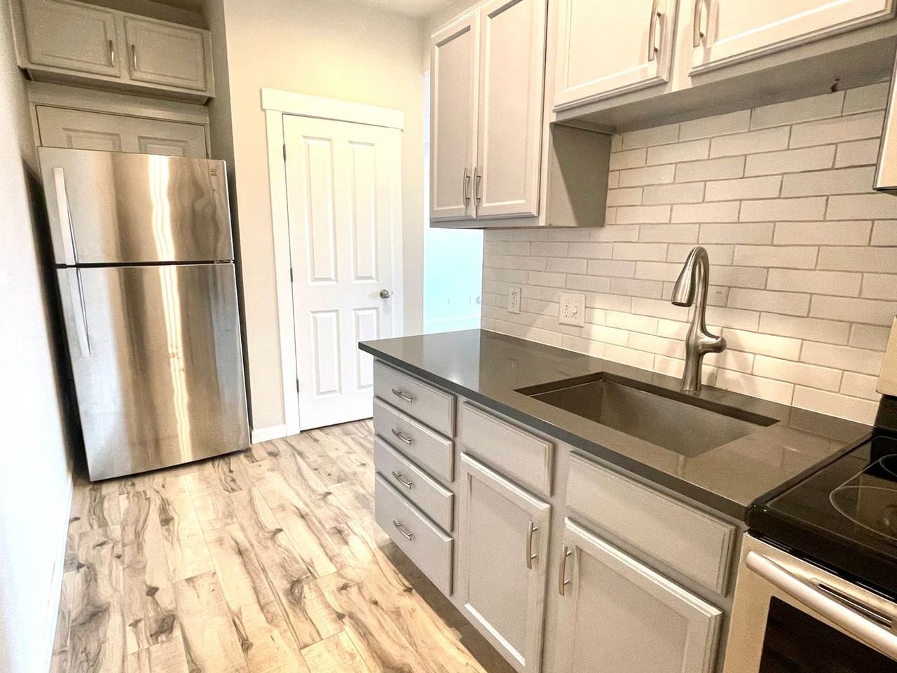 2688 81st Avenue Ct E Unit B - Photo 3 of 24