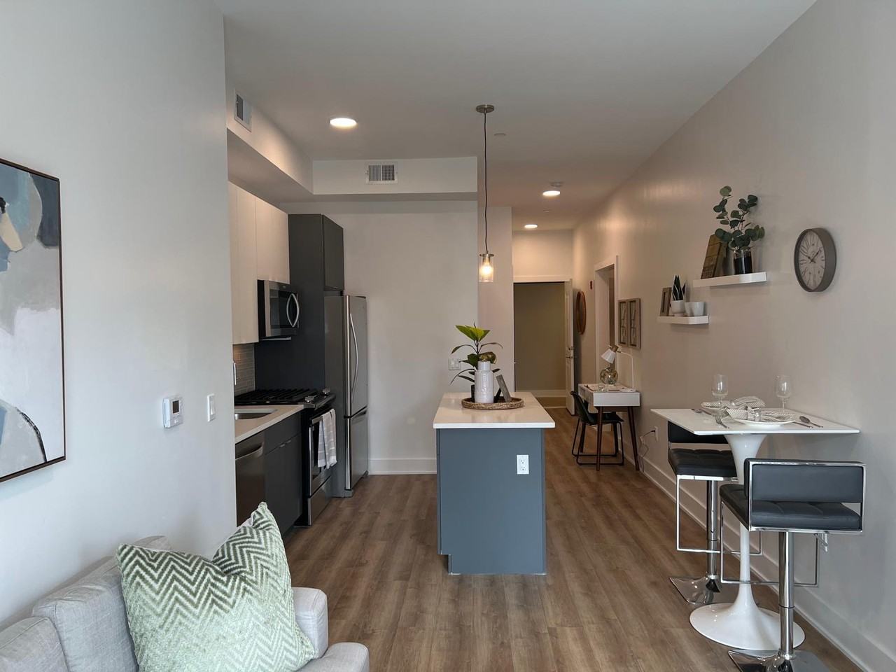 287 Pine St #201 - Photo 2 of 4