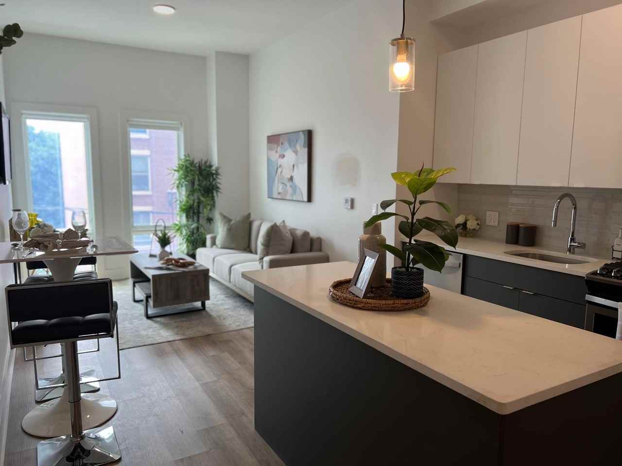 287 Pine St #201 - Photo 3 of 4