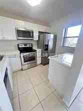 1100 Nw 106th St - Photo 3 of 8