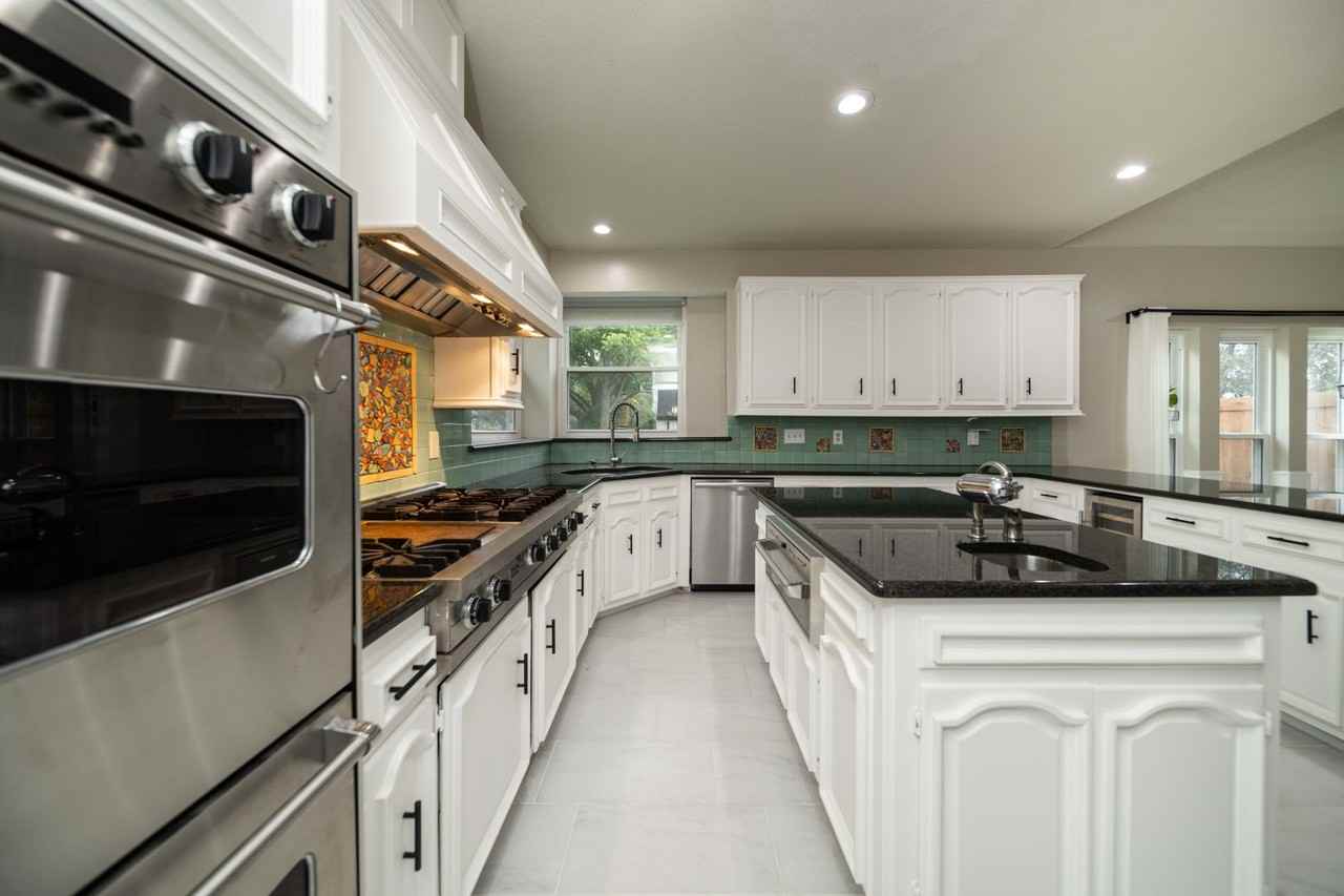 2105 Wing Point Ln - Photo 2 of 38