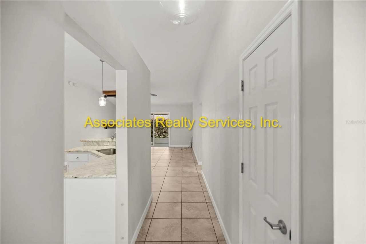 8728 Nw 35th Pl - Photo 4 of 15