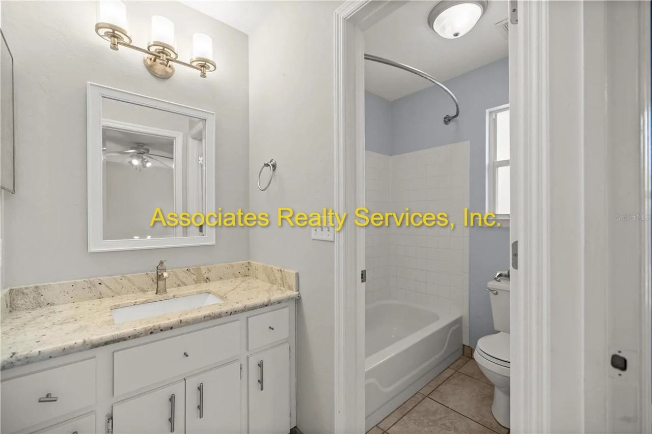 8728 Nw 35th Pl - Photo 7 of 15