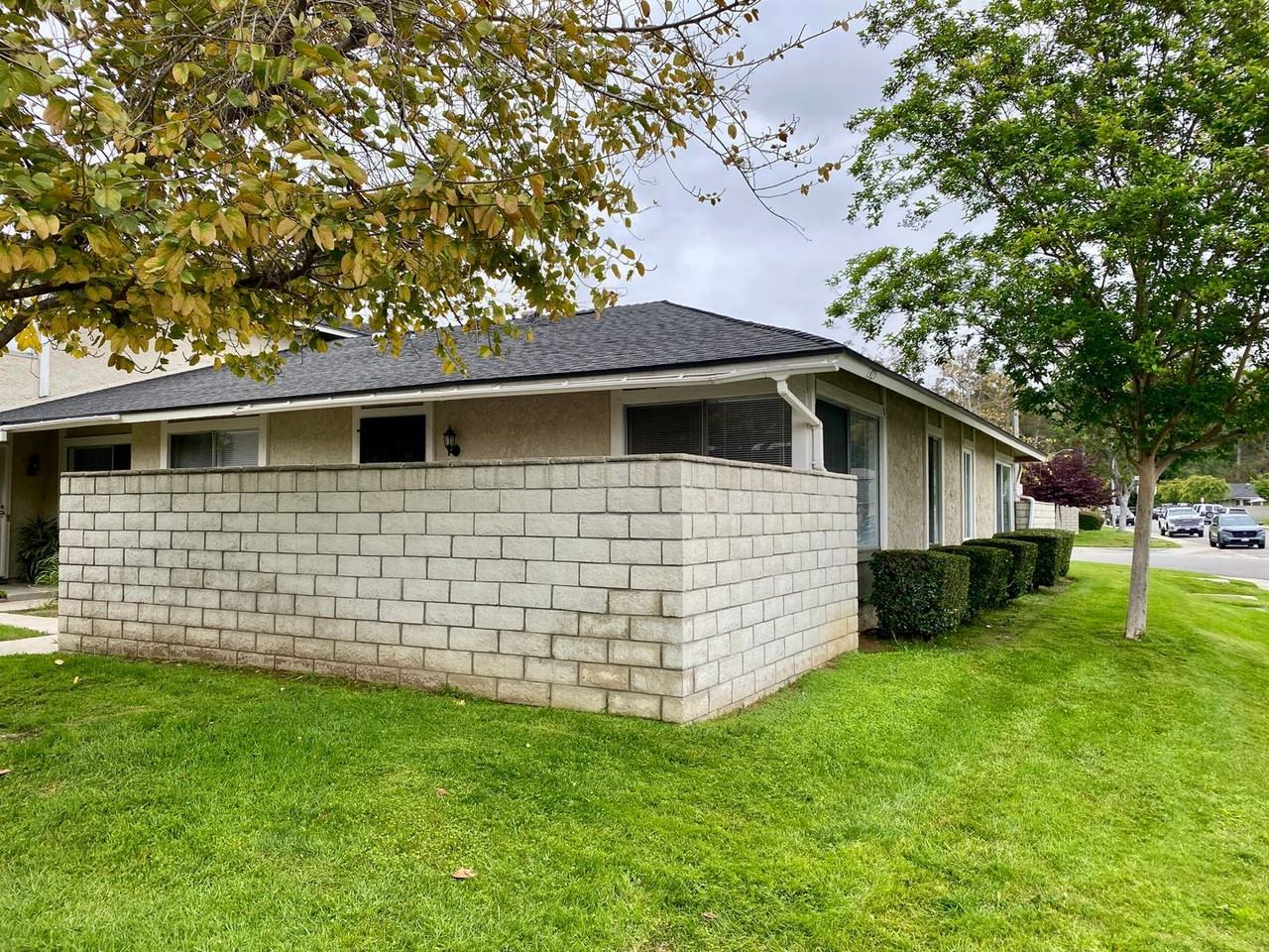 1325 Brooktree Cir - Photo 2 of 21