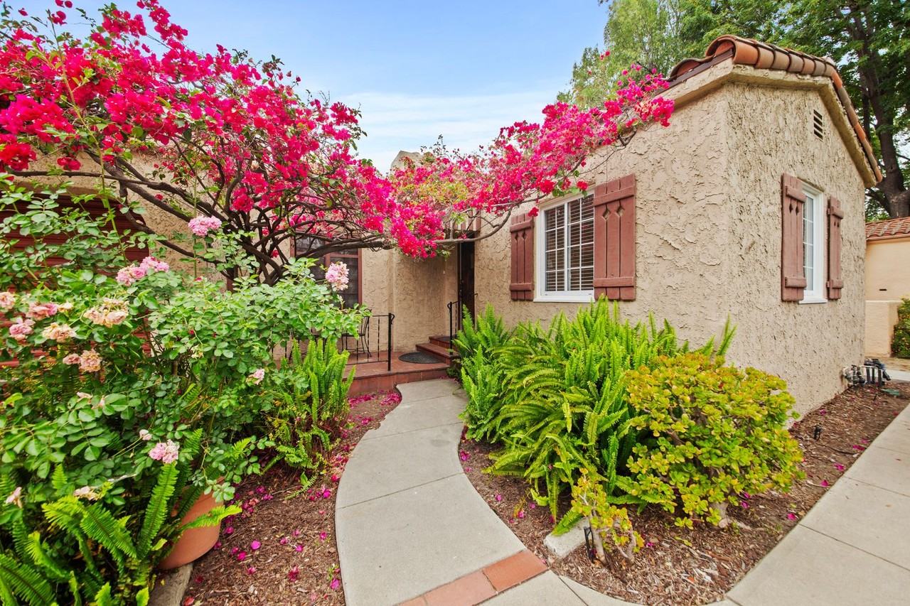 1326 Aristo St - Photo 2 of 14