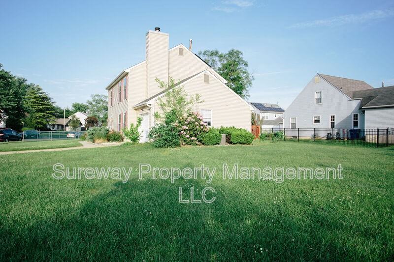 23 Winterset Ln - Photo 2 of 44