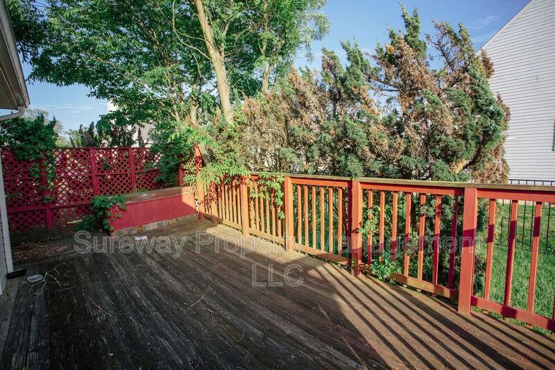 23 Winterset Ln - Photo 4 of 44