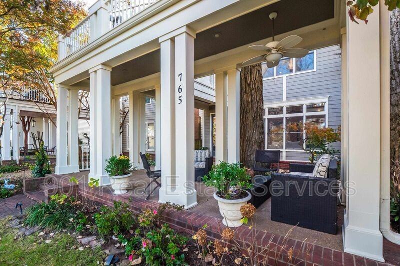 765 Harbor Isle Cir E - Photo 2 of 31