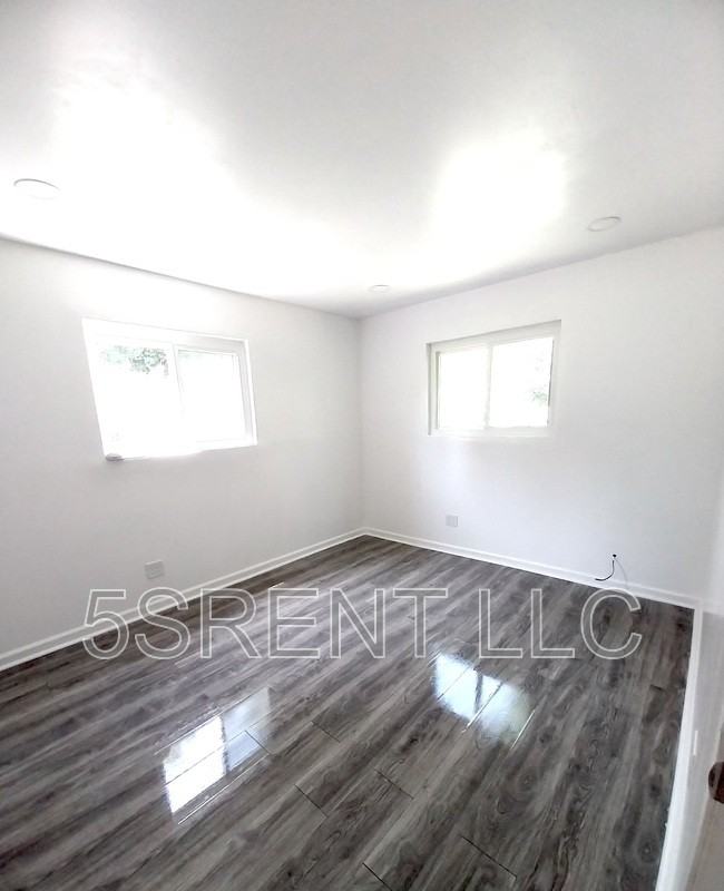 2751 Faber Ave - Photo 5 of 12