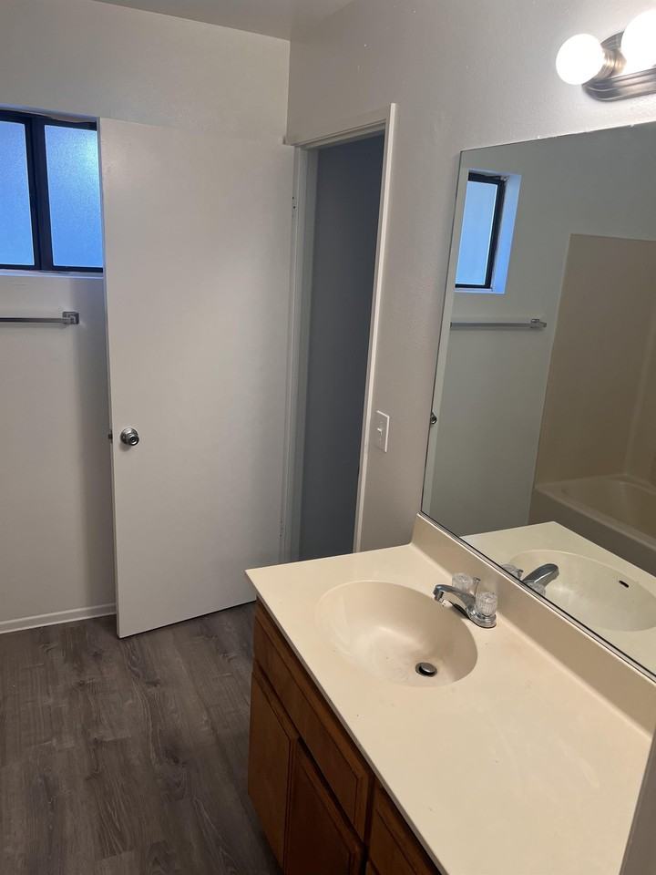 12550 Miracle Hill Road - Photo 4 of 13