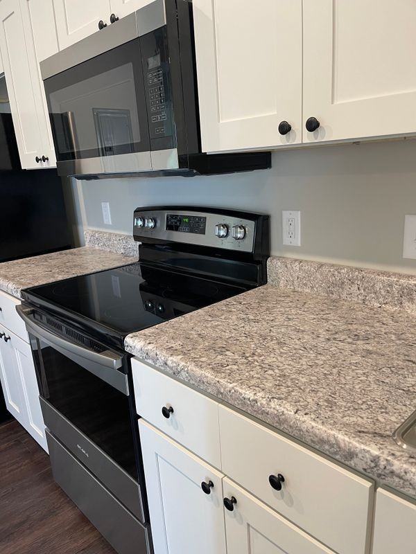 Lauren's Place - Photo 4 of 8