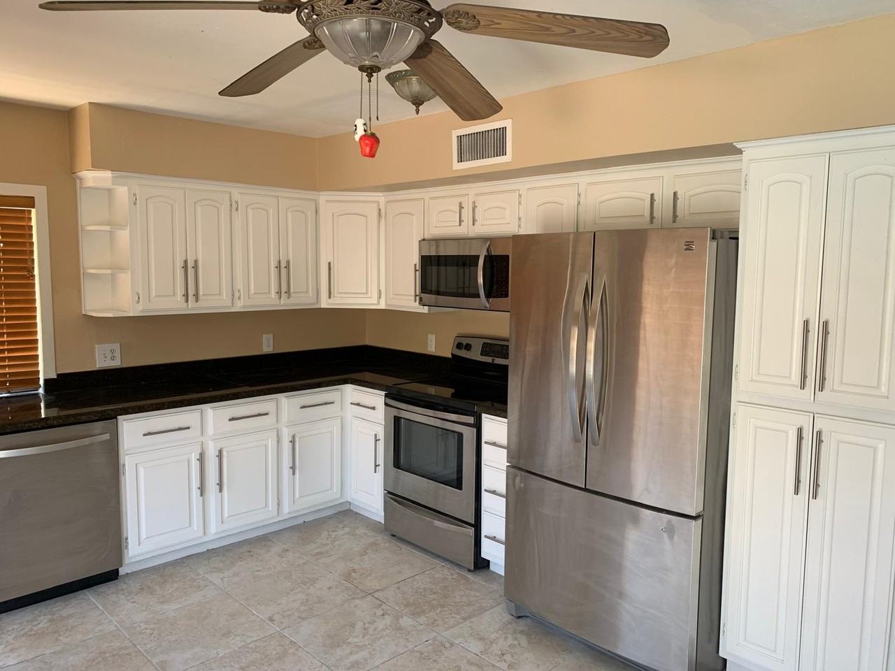 1514 E Weathervane Ln #NA - Photo 2 of 19