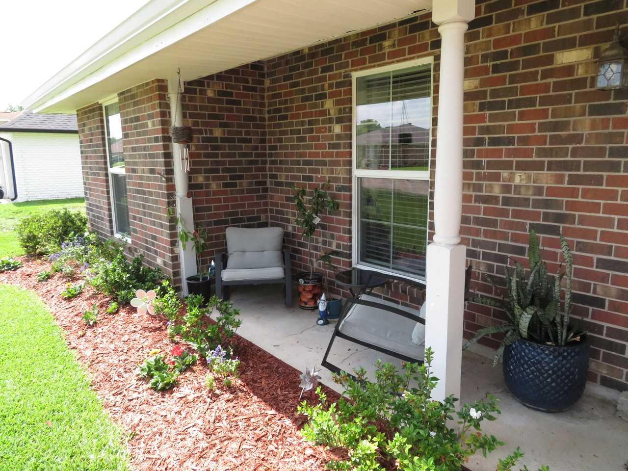 202 Laurel Ct #NA - Photo 2 of 22