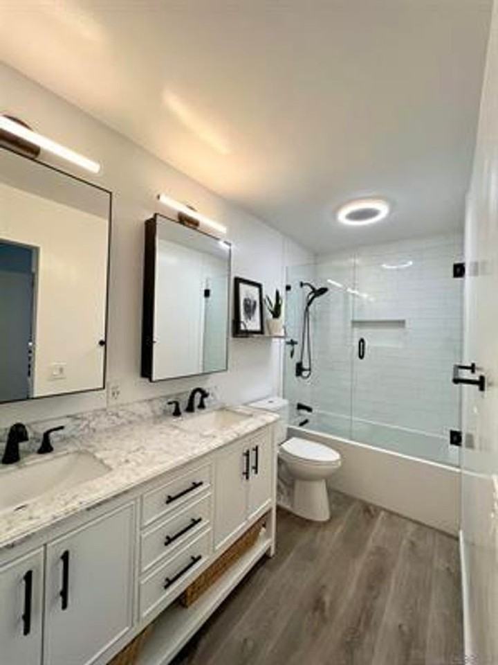 1421 Felspar St #3 - Photo 4 of 17