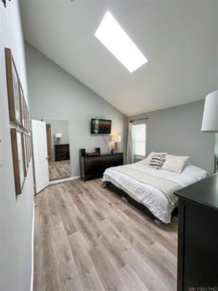 1421 Felspar St #3 - Photo 5 of 17