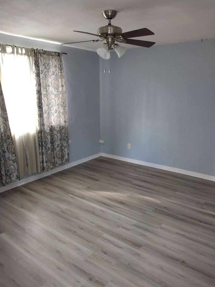 410 S Shell Rd - Photo 3 of 22