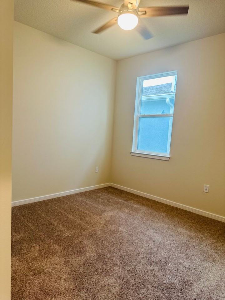 2221 Canopy Terrace Blvd - Photo 5 of 15
