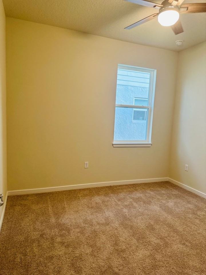 2221 Canopy Terrace Blvd - Photo 6 of 15