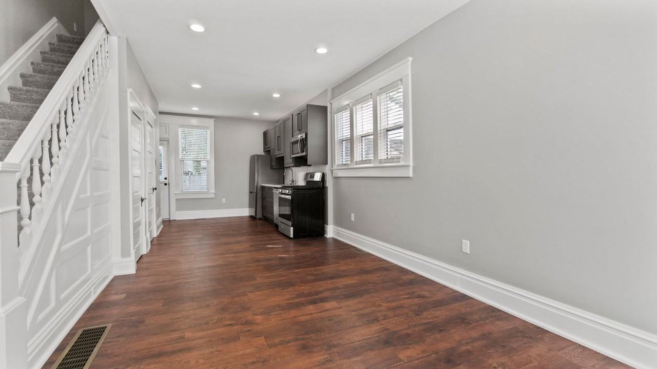 414-416 Third St - Photo 3 of 50