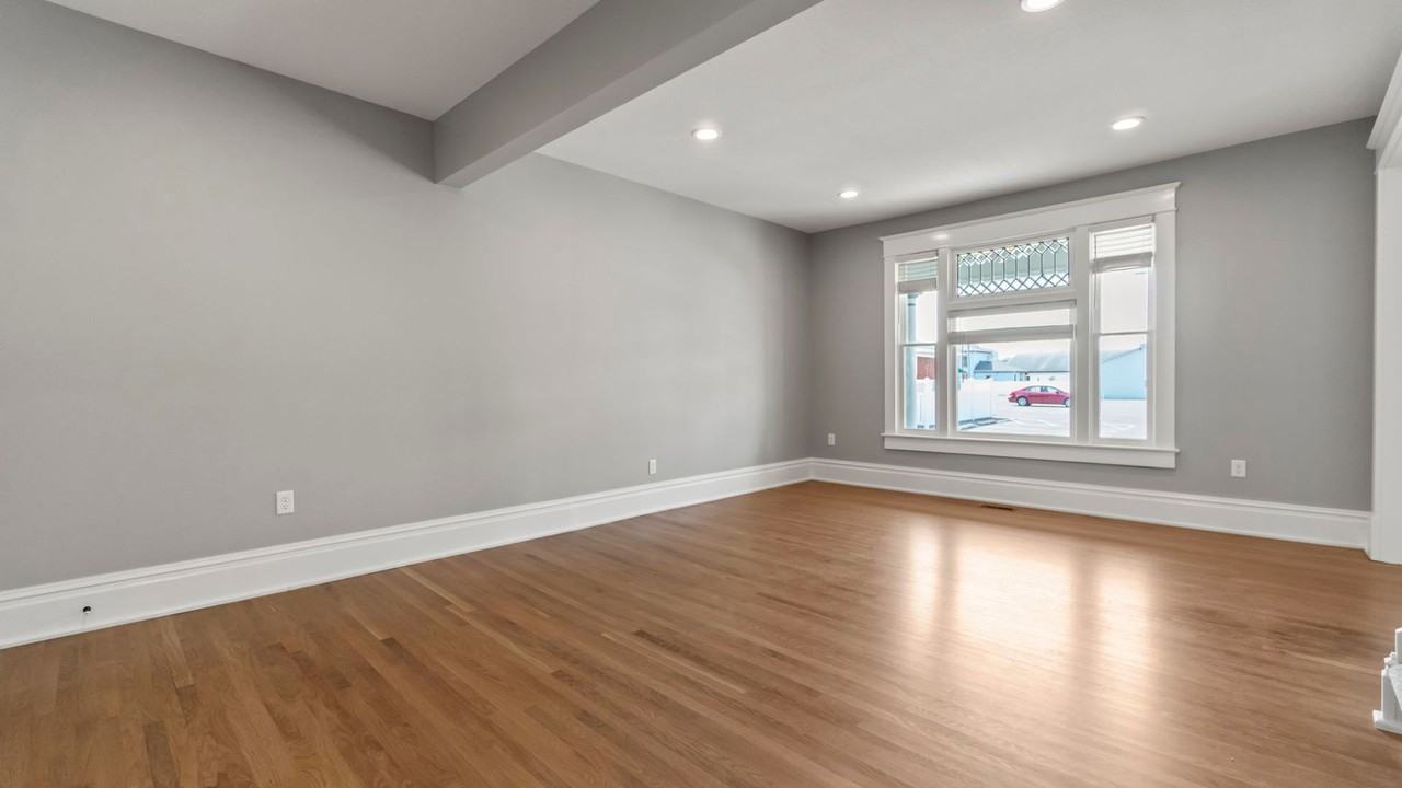 416 3rd St - Photo 5 of 50