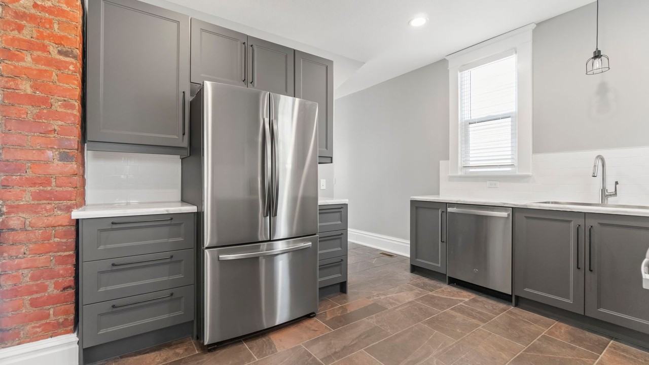 416 3rd St - Photo 7 of 50