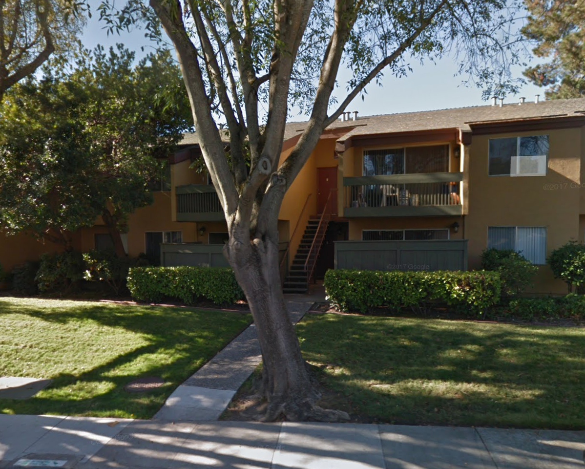 215 Richmond Drive #215B - Photo 4 of 8