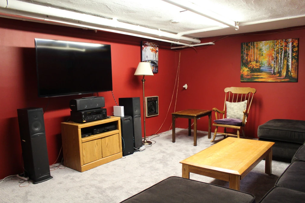 4554 16th Avenue Northeast - Photo 6 of 7