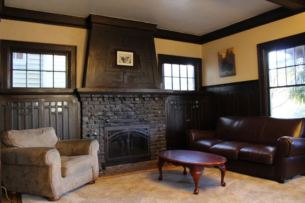 1605 Northeast 47th Street - Photo 4 of 6