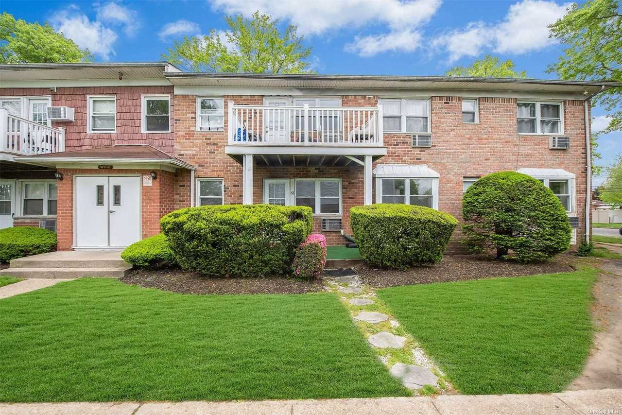 Apartments for Rent in Islip Terrace, NY - 25 Condos & Other Rentals |  Zumper