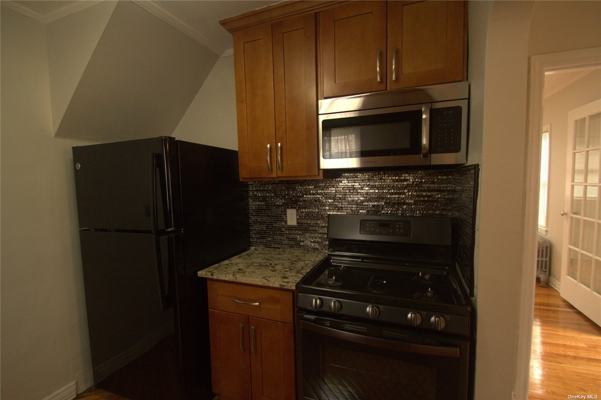 11819 226th St, New York, NY 11411 3 Bedroom Apartment for $3,000/month ...