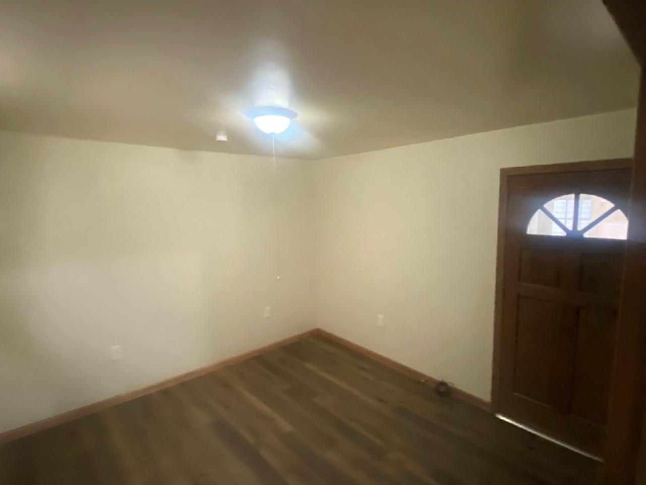 319 1/2 E Main St - Photo 2 of 14