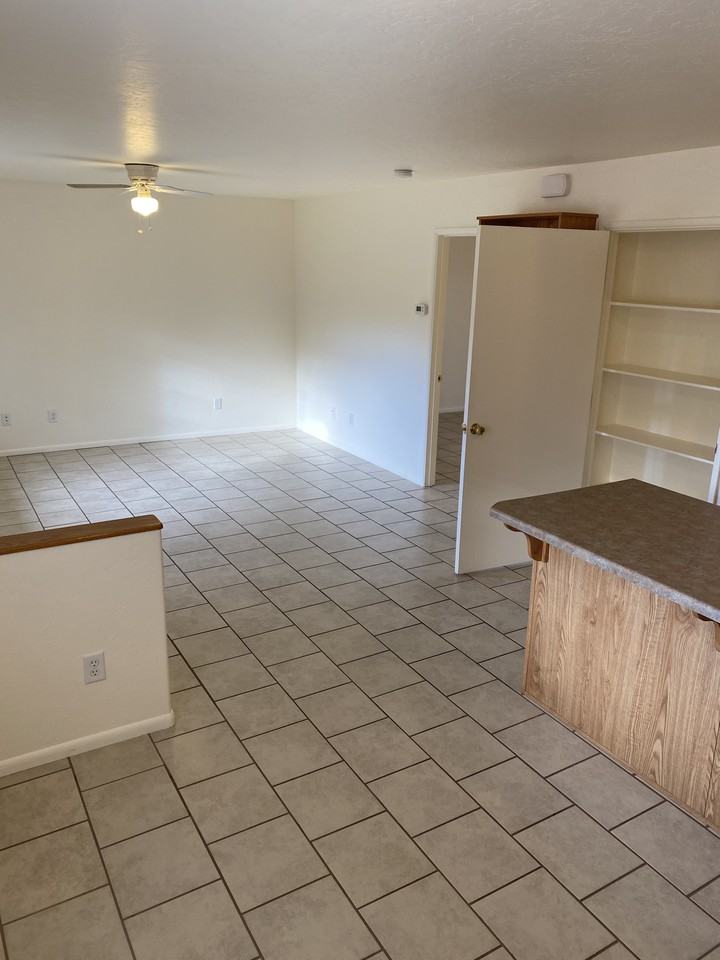 77 East Cliff House Drive - Photo 3 of 20