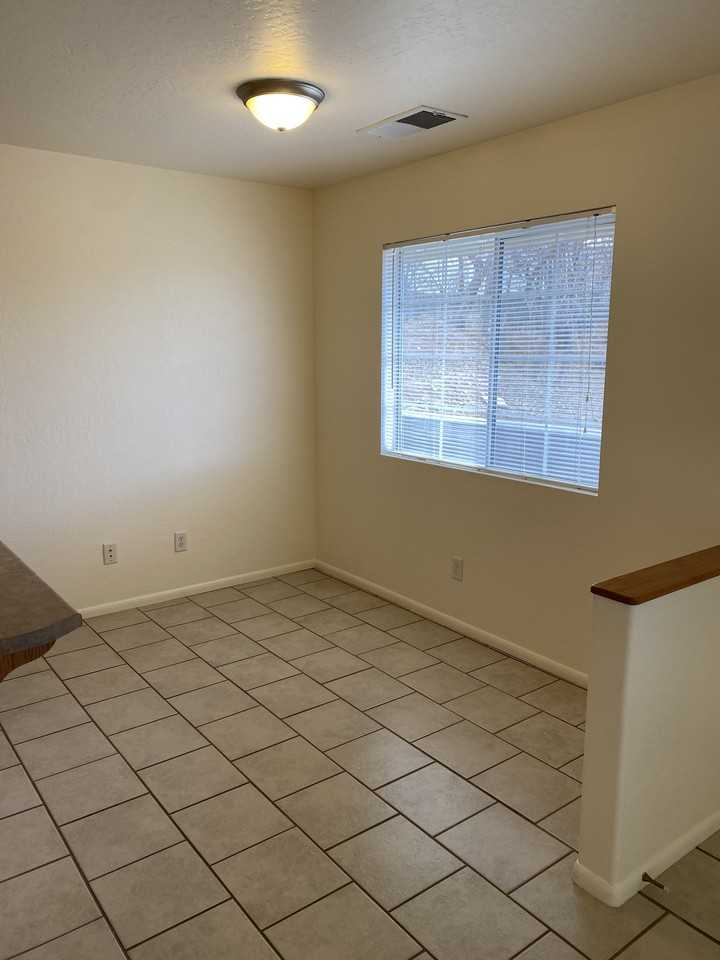 77 East Cliff House Drive - Photo 5 of 20