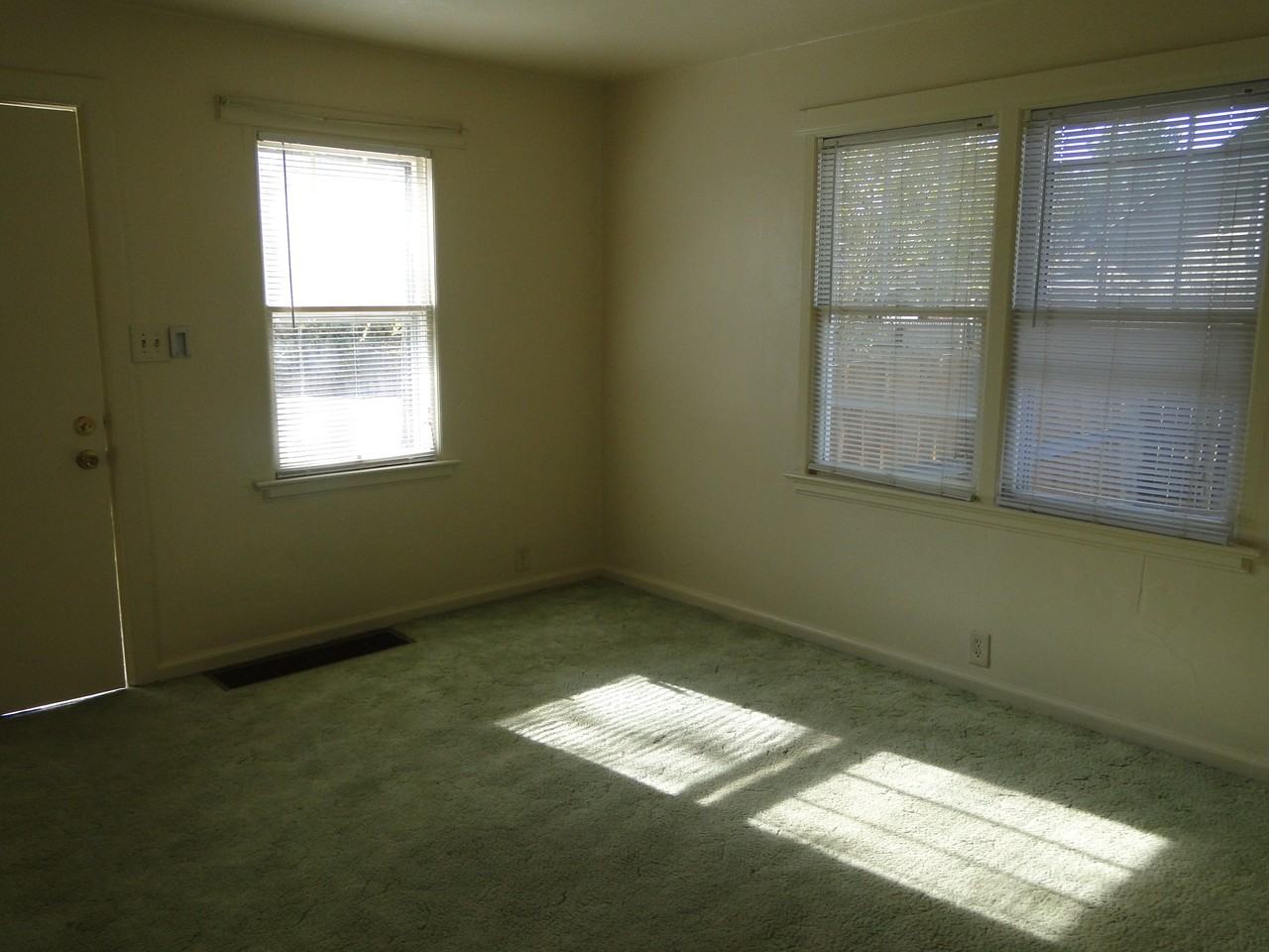 3916 W Albion St #NA - Photo 6 of 7