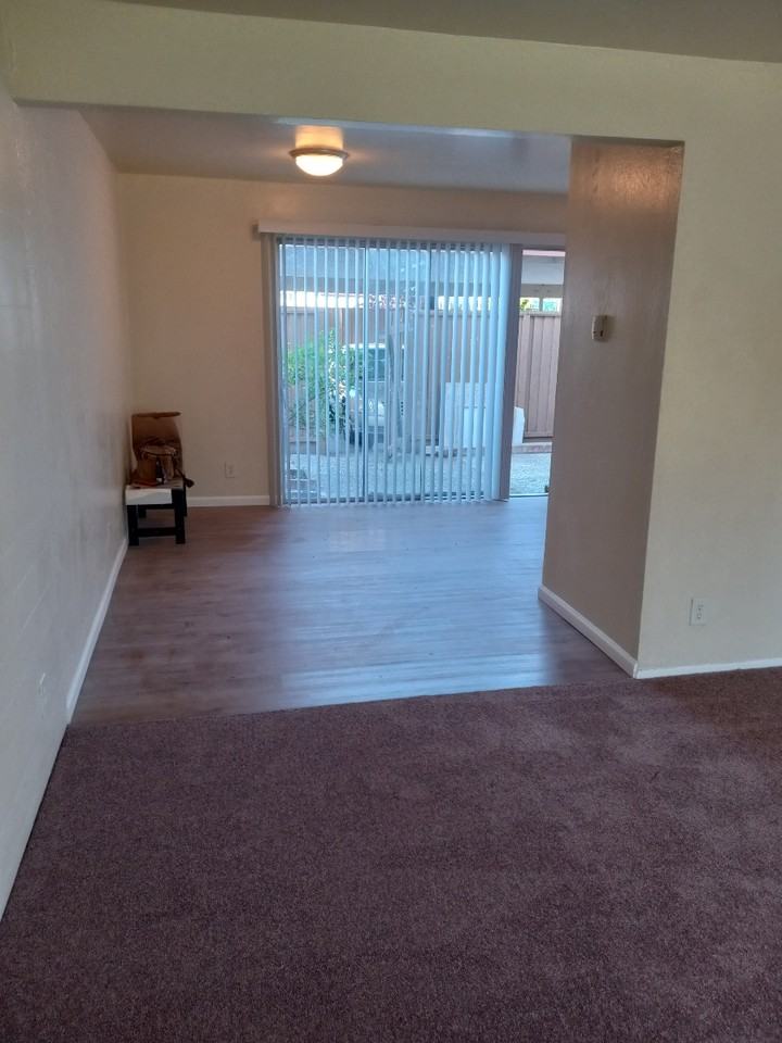 3657 Gainsborough Ter #3657 - Photo 3 of 14