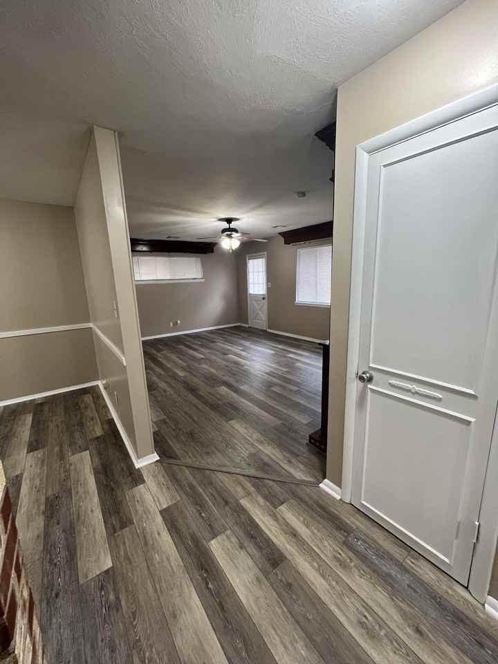 652 Se Elmhurst Ave #NA - Photo 2 of 18