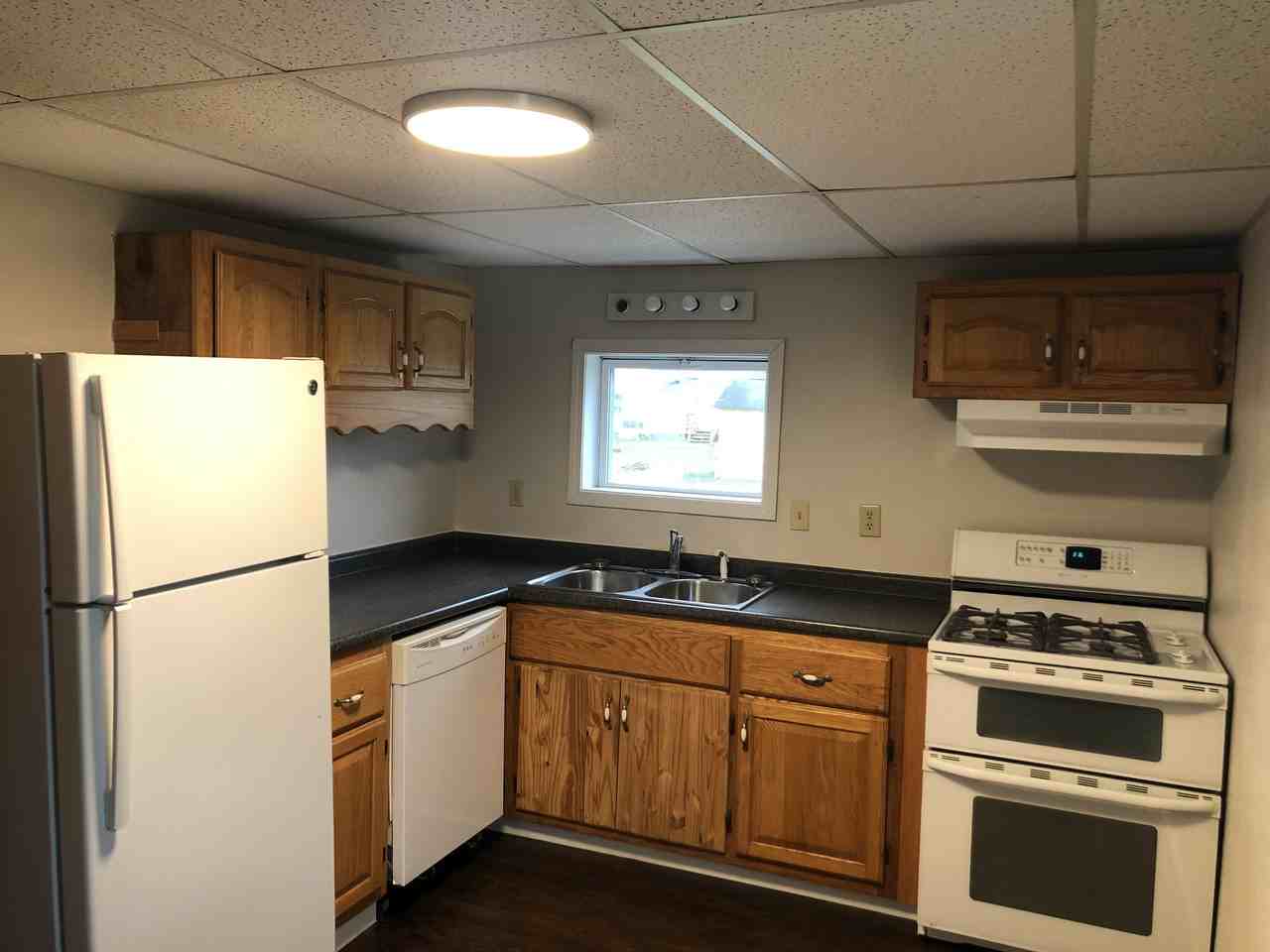 97 Camden Ave #B - Photo 3 of 4