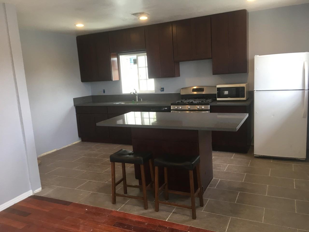1221 W Mission Rd #NA - Photo 5 of 21